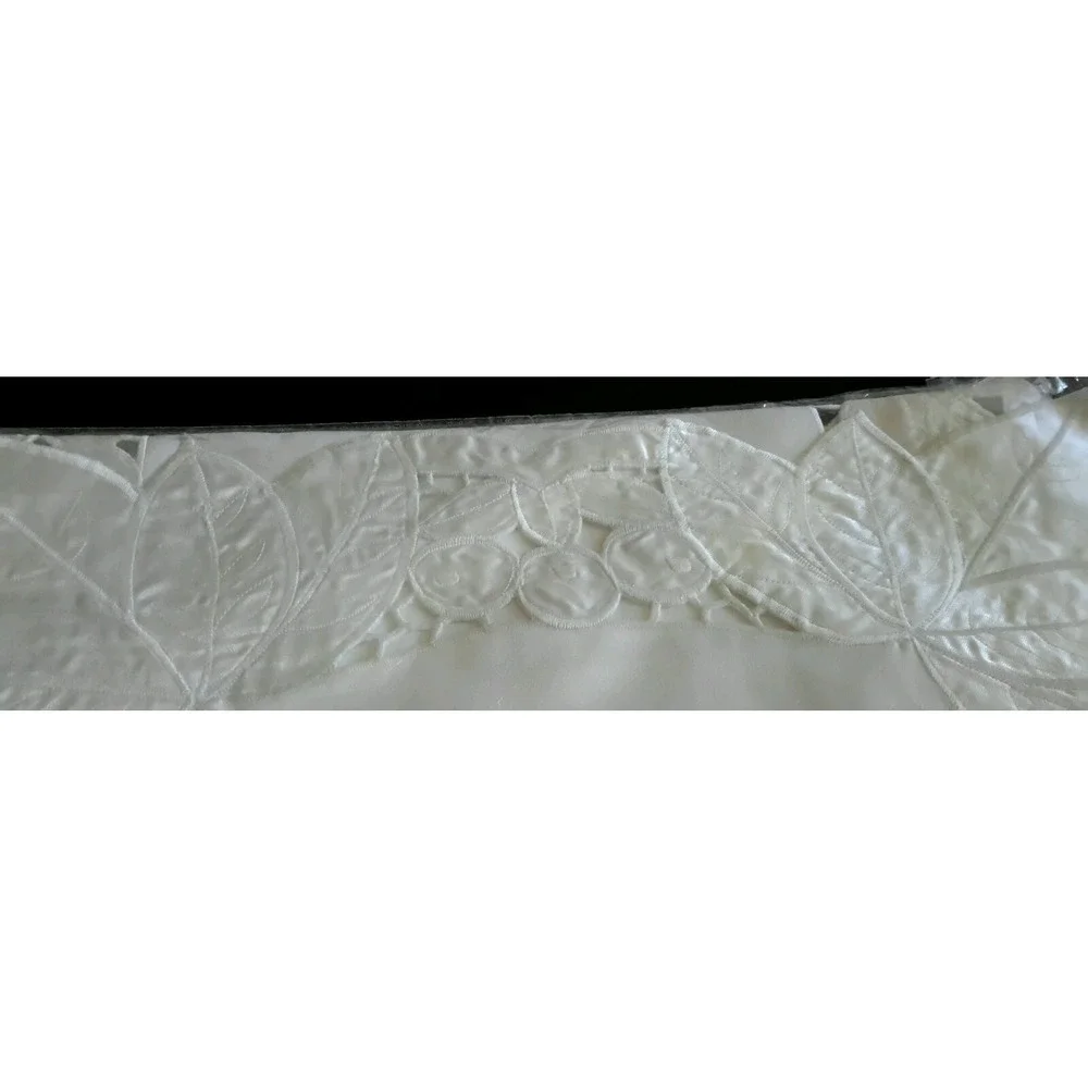 Unbranded elegant white